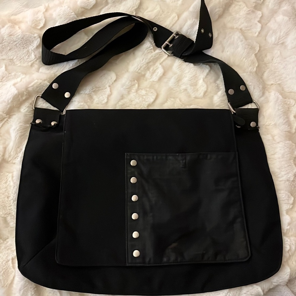 Crossbody bag